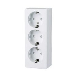 Επίτοιχη τριπλή πρίζα σούκο με βαθμό προστασίας IP20